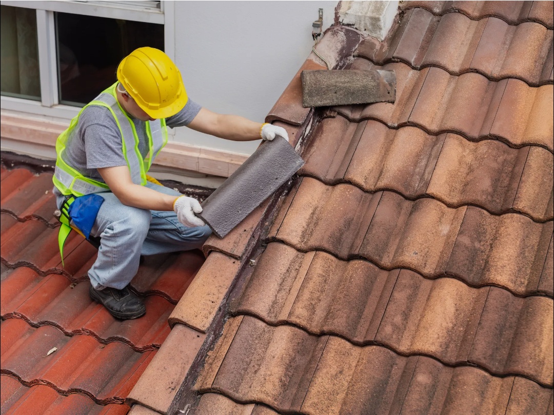 Roof leaking repair KL - Palais Builders waterproofing
